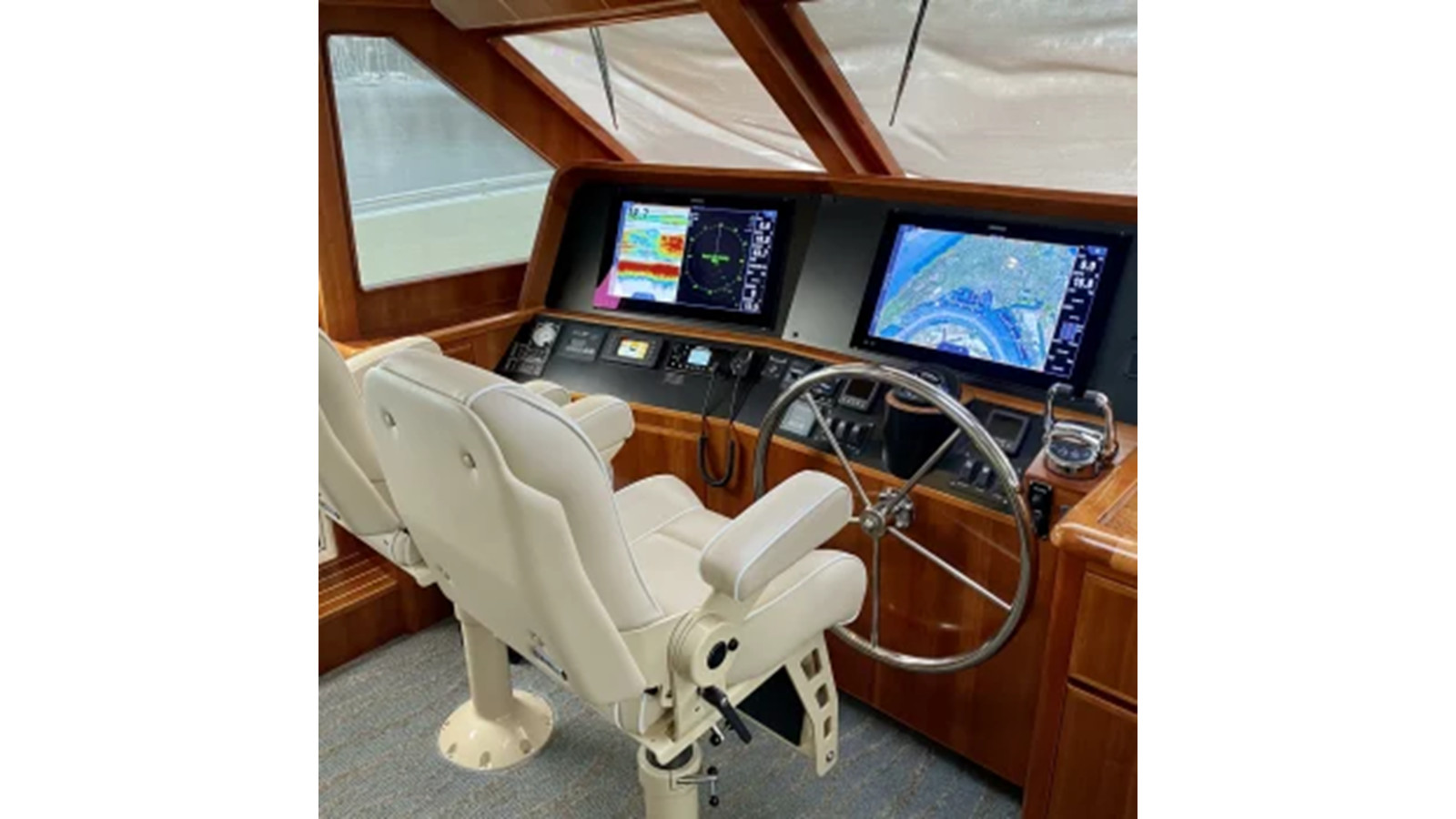 https://arconyachts.ams3.digitaloceanspaces.com/118084/conversions/large_4532761-optimize.jpg