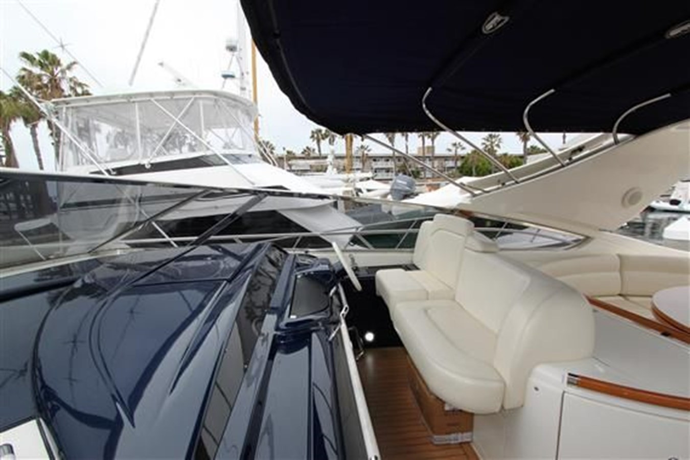 https://arconyachts.ams3.digitaloceanspaces.com/118155/conversions/large_4623739-optimize.jpg