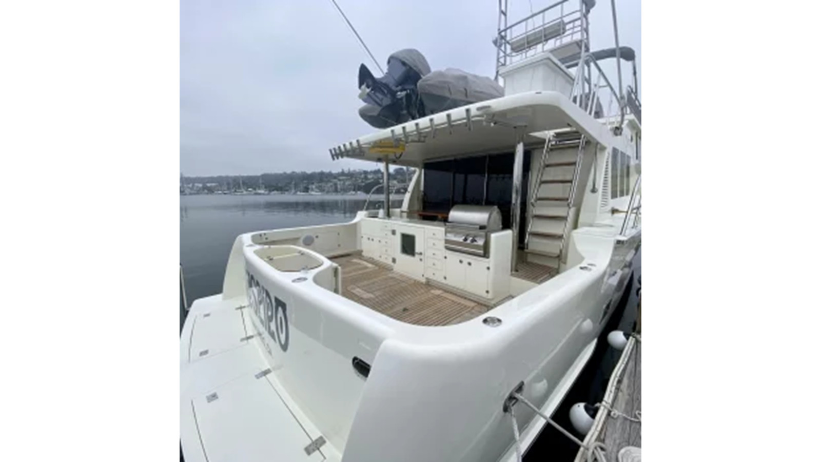 https://arconyachts.ams3.digitaloceanspaces.com/118170/conversions/large_4532794-optimize.jpg