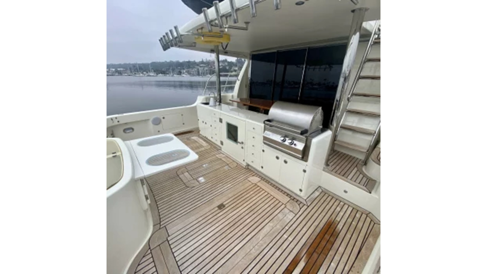 https://arconyachts.ams3.digitaloceanspaces.com/118177/conversions/large_4532796-optimize.jpg