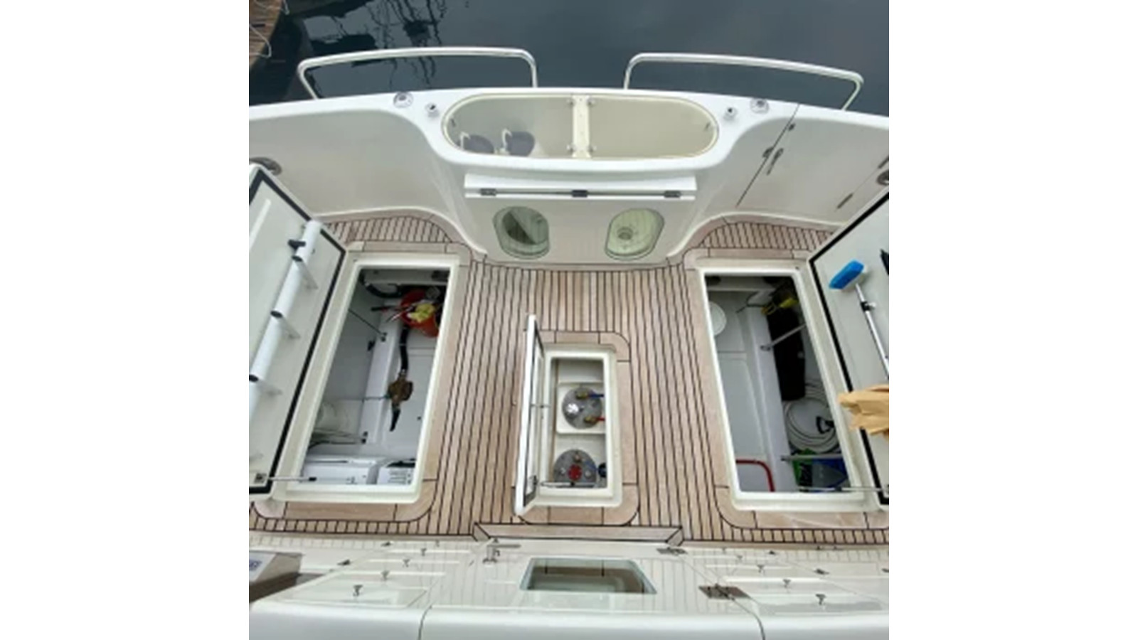 https://arconyachts.ams3.digitaloceanspaces.com/118182/conversions/large_4532798-optimize.jpg