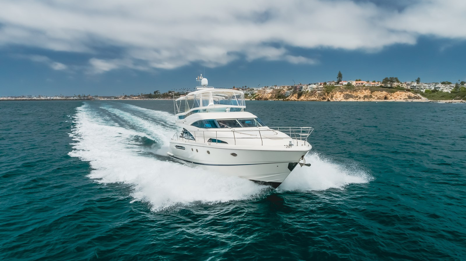 https://arconyachts.ams3.digitaloceanspaces.com/118231/conversions/large_3761586-optimize.jpg