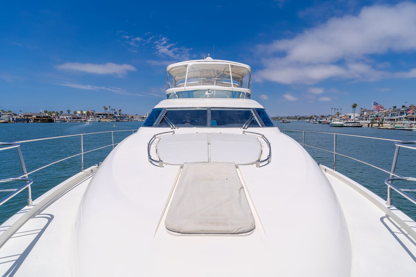 https://arconyachts.ams3.digitaloceanspaces.com/118238/conversions/large_3761590-optimize.jpg