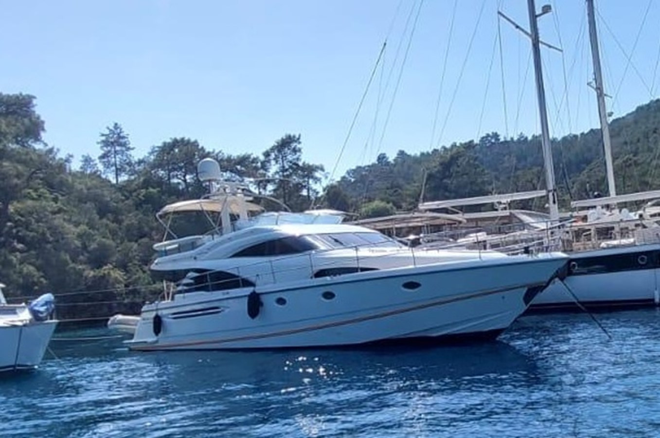 https://arconyachts.ams3.digitaloceanspaces.com/118303/conversions/large_4741001-optimize.jpg