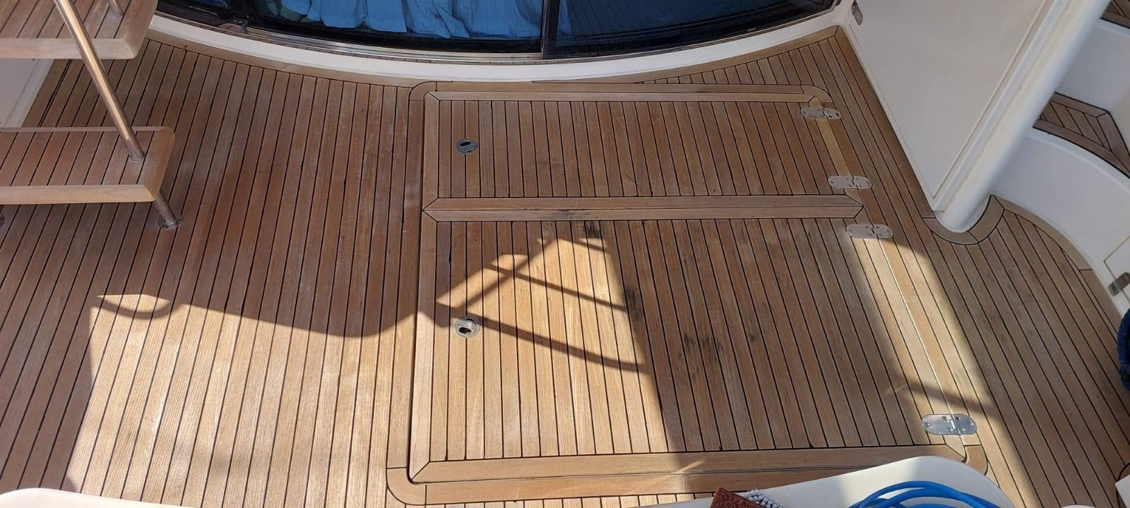 https://arconyachts.ams3.digitaloceanspaces.com/118309/conversions/large_4740984-optimize.jpg