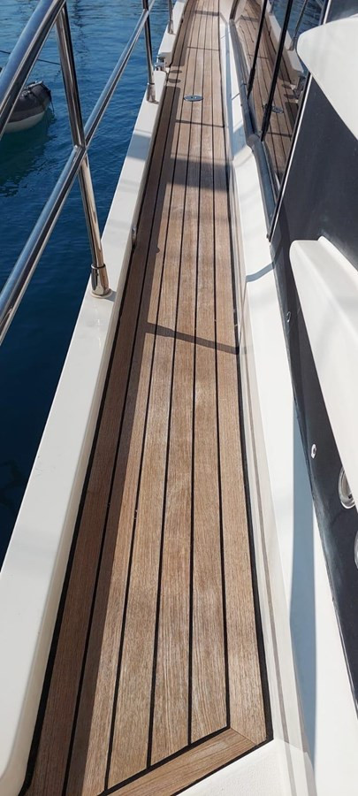 https://arconyachts.ams3.digitaloceanspaces.com/118360/conversions/large_4741007-optimize.jpg