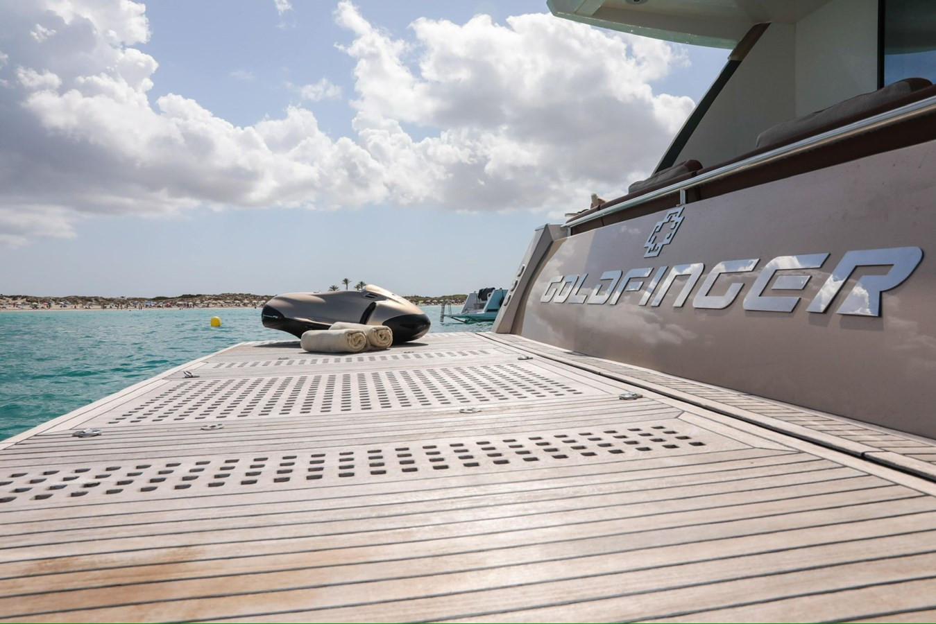 https://arconyachts.ams3.digitaloceanspaces.com/118385/conversions/large_4566341-optimize.jpg