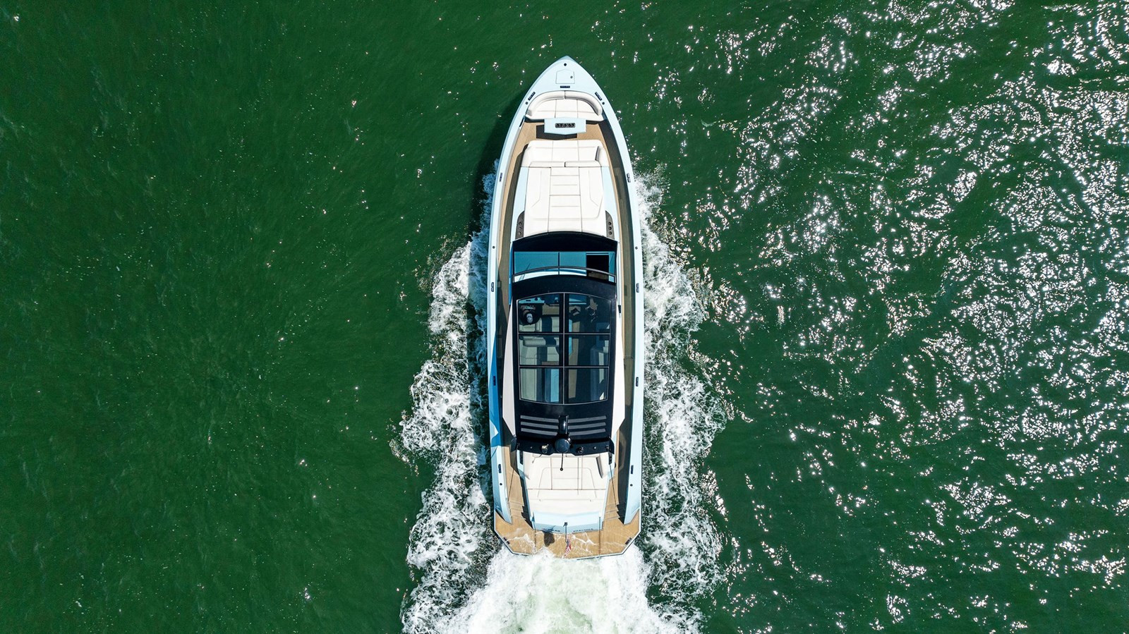 https://arconyachts.ams3.digitaloceanspaces.com/118472/conversions/large_4168358-optimize.jpg