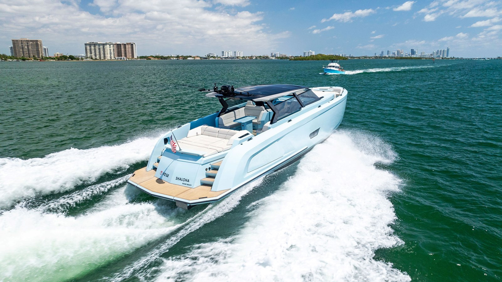 https://arconyachts.ams3.digitaloceanspaces.com/118478/conversions/large_4168360-optimize.jpg