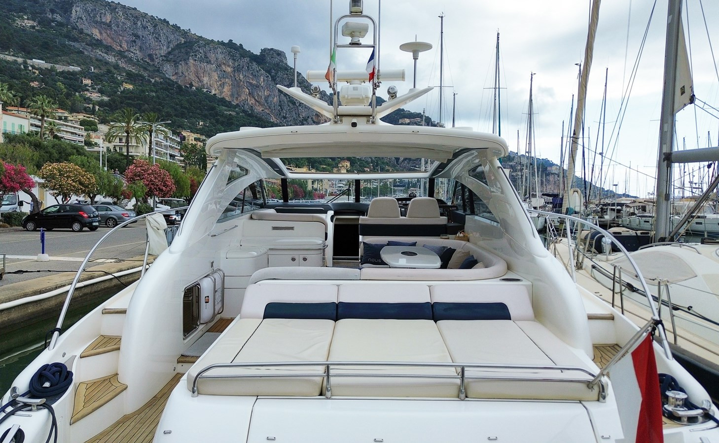 https://arconyachts.ams3.digitaloceanspaces.com/118517/conversions/large_4247662-optimize.jpg