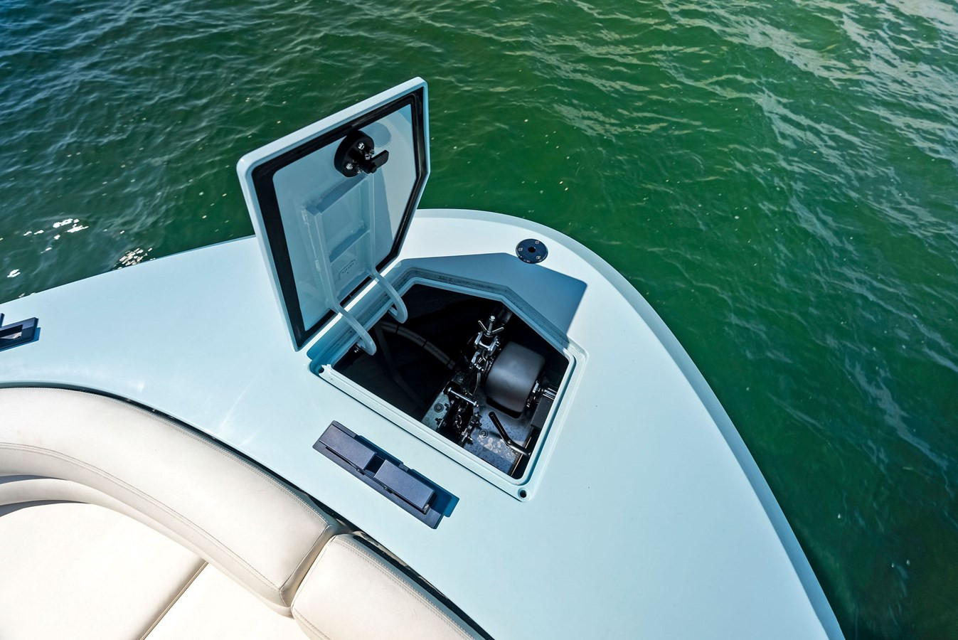 https://arconyachts.ams3.digitaloceanspaces.com/118569/conversions/large_4168393-optimize.jpg