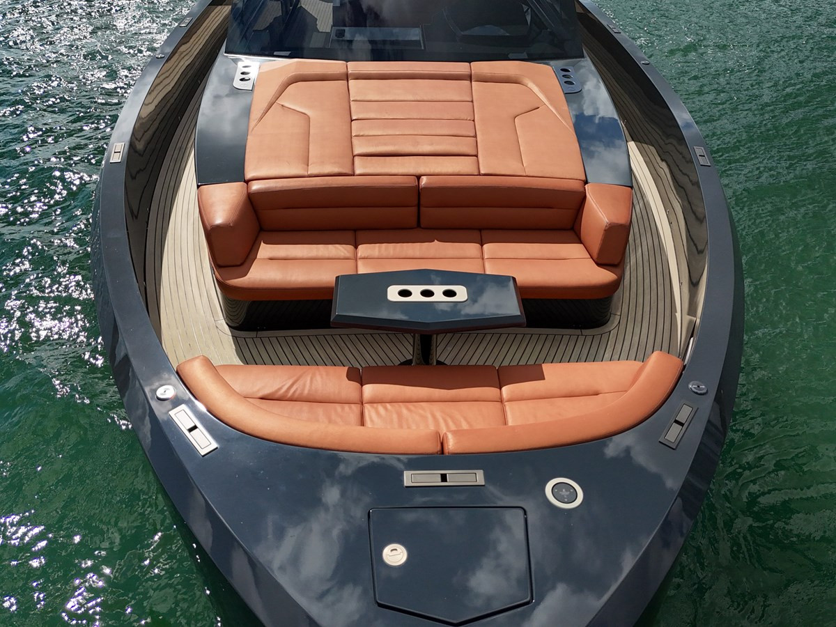https://arconyachts.ams3.digitaloceanspaces.com/118574/conversions/large_4460786-optimize.jpg