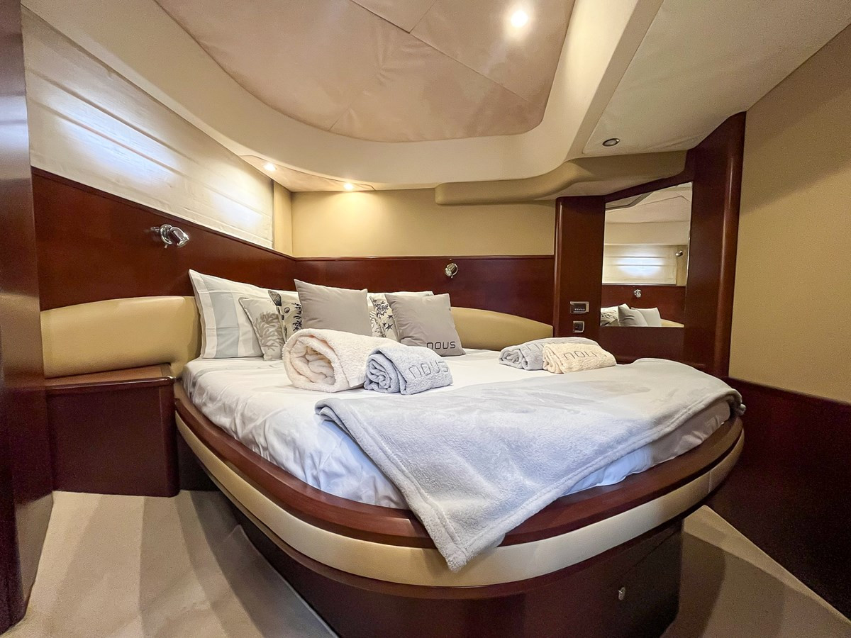 https://arconyachts.ams3.digitaloceanspaces.com/118585/conversions/large_4247688-optimize.jpg