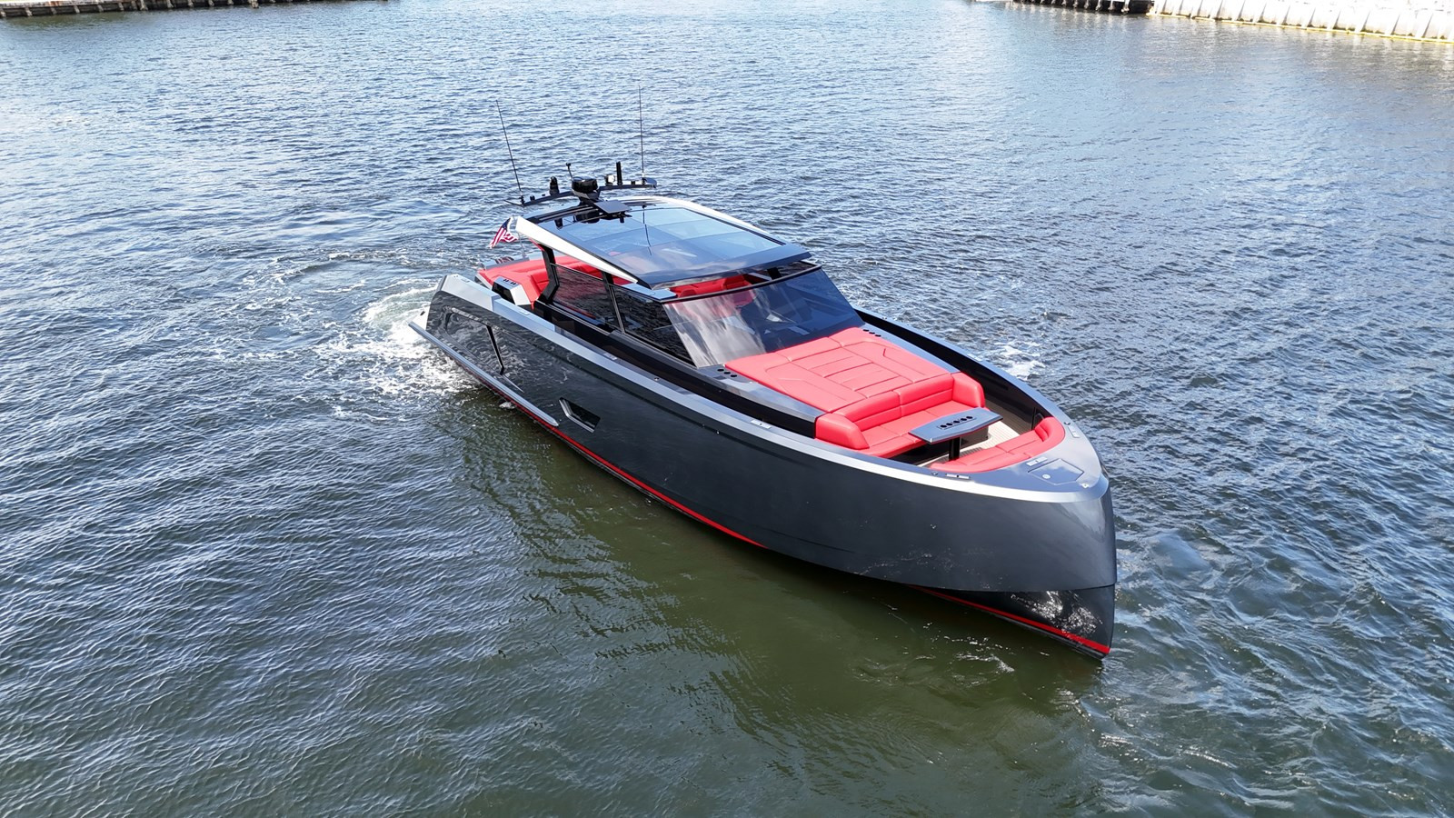 https://arconyachts.ams3.digitaloceanspaces.com/118628/conversions/large_4685357-optimize.jpg