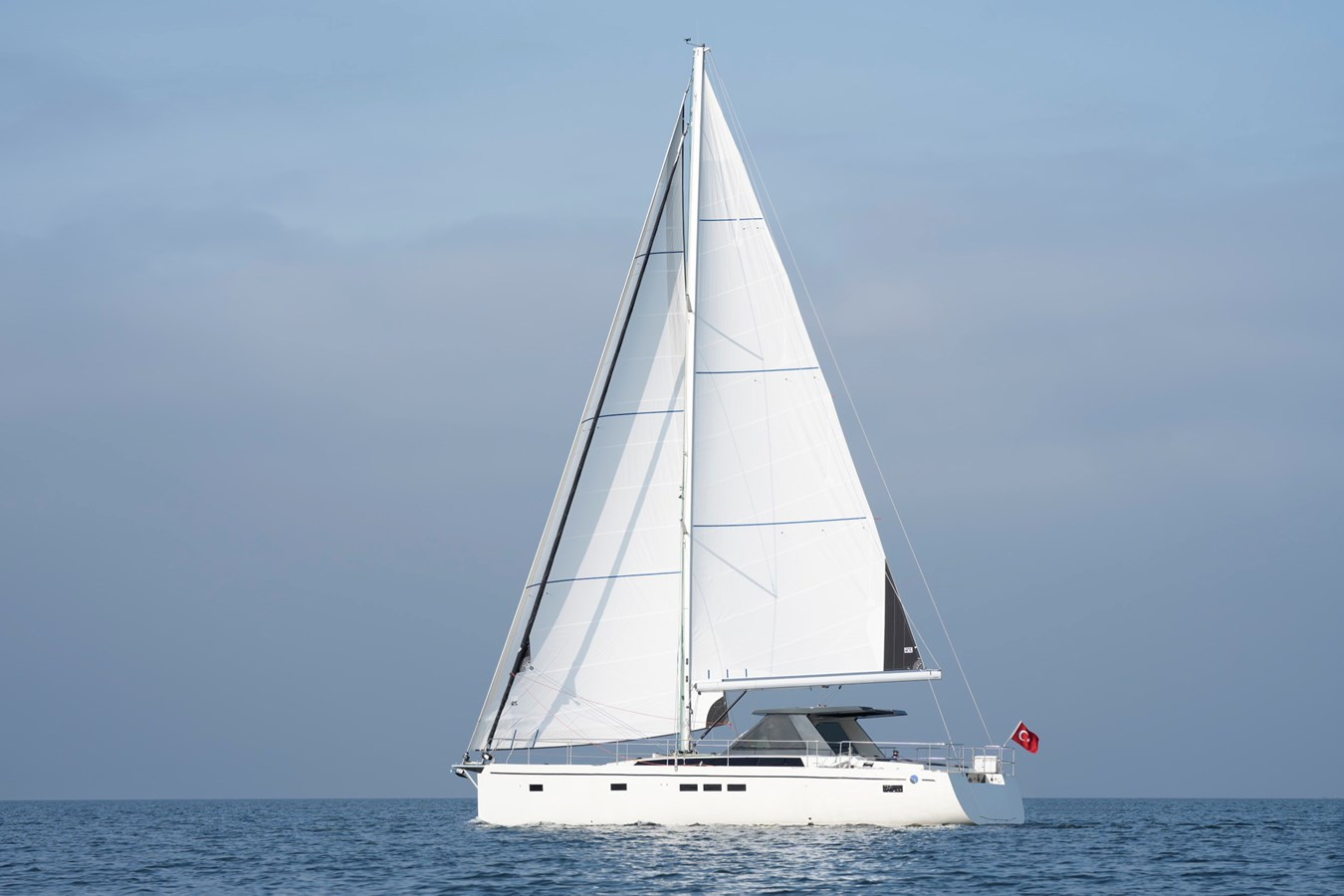 https://arconyachts.ams3.digitaloceanspaces.com/118721/conversions/large_4440147-optimize.jpg