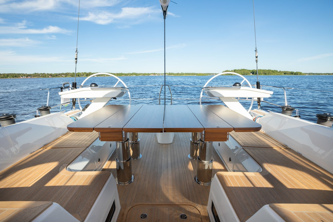 https://arconyachts.ams3.digitaloceanspaces.com/118765/conversions/large_4747920-optimize.jpg