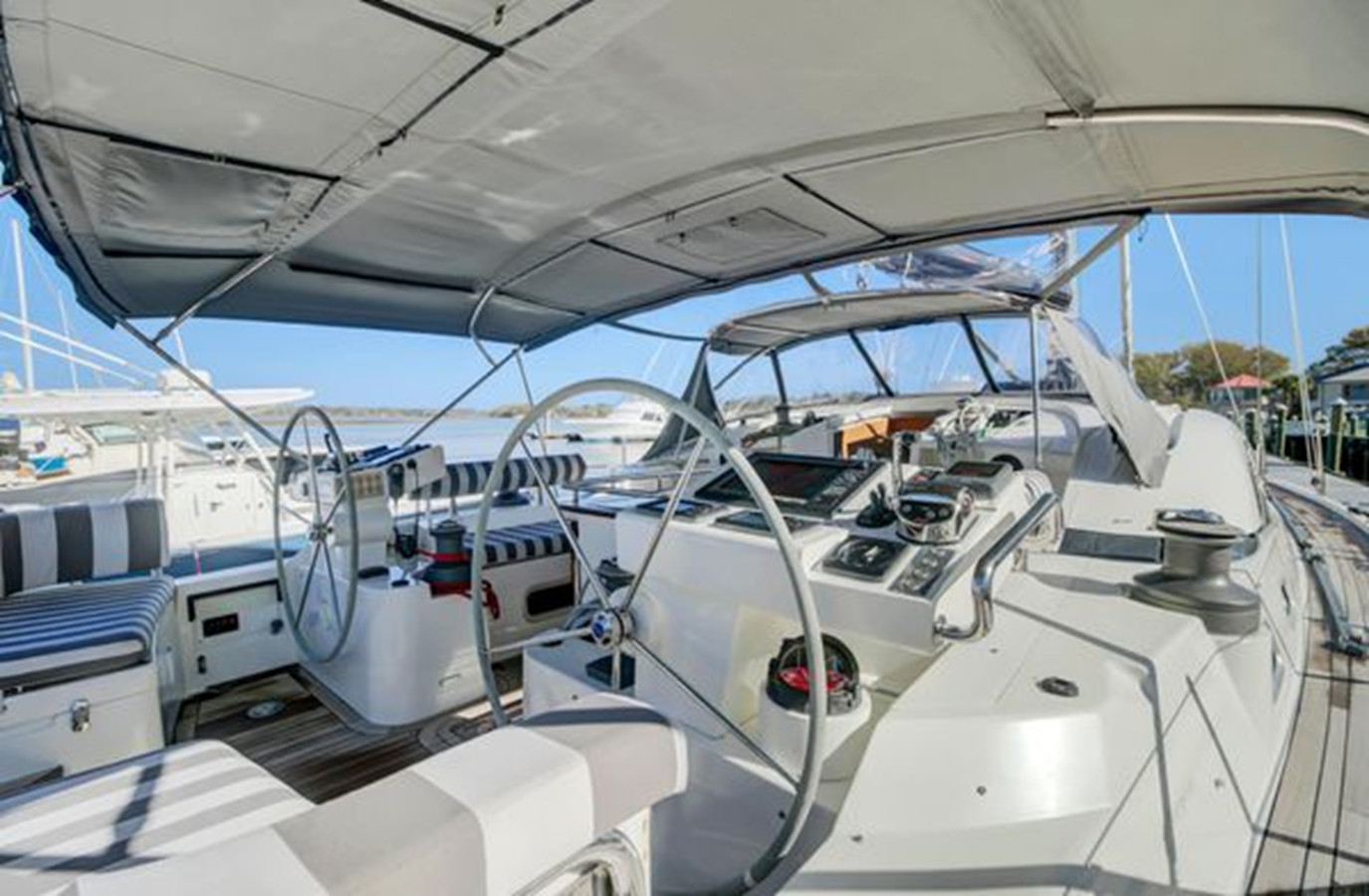 https://arconyachts.ams3.digitaloceanspaces.com/118891/conversions/large_3927381-optimize.jpg