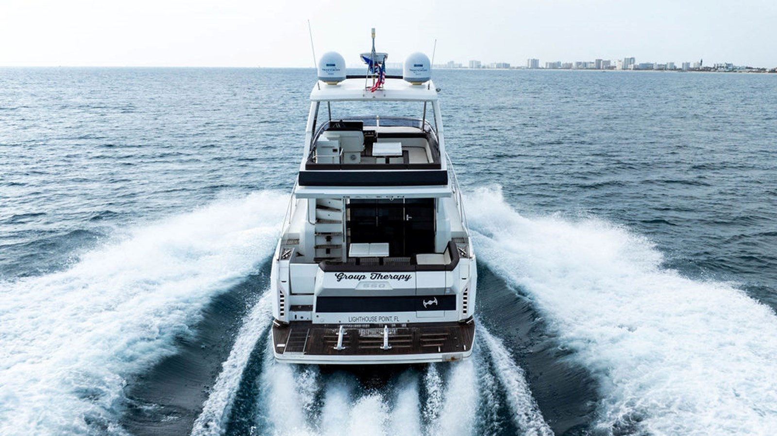 https://arconyachts.ams3.digitaloceanspaces.com/118965/conversions/large_4394142-optimize.jpg