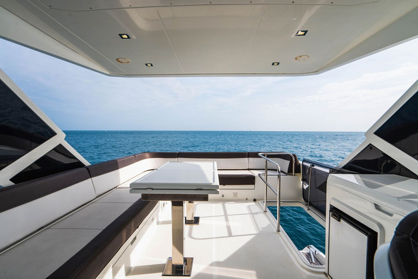 https://arconyachts.ams3.digitaloceanspaces.com/119039/conversions/large_4394166-optimize.jpg