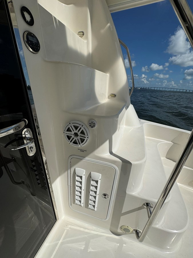 https://arconyachts.ams3.digitaloceanspaces.com/119041/conversions/large_4676757-optimize.jpg
