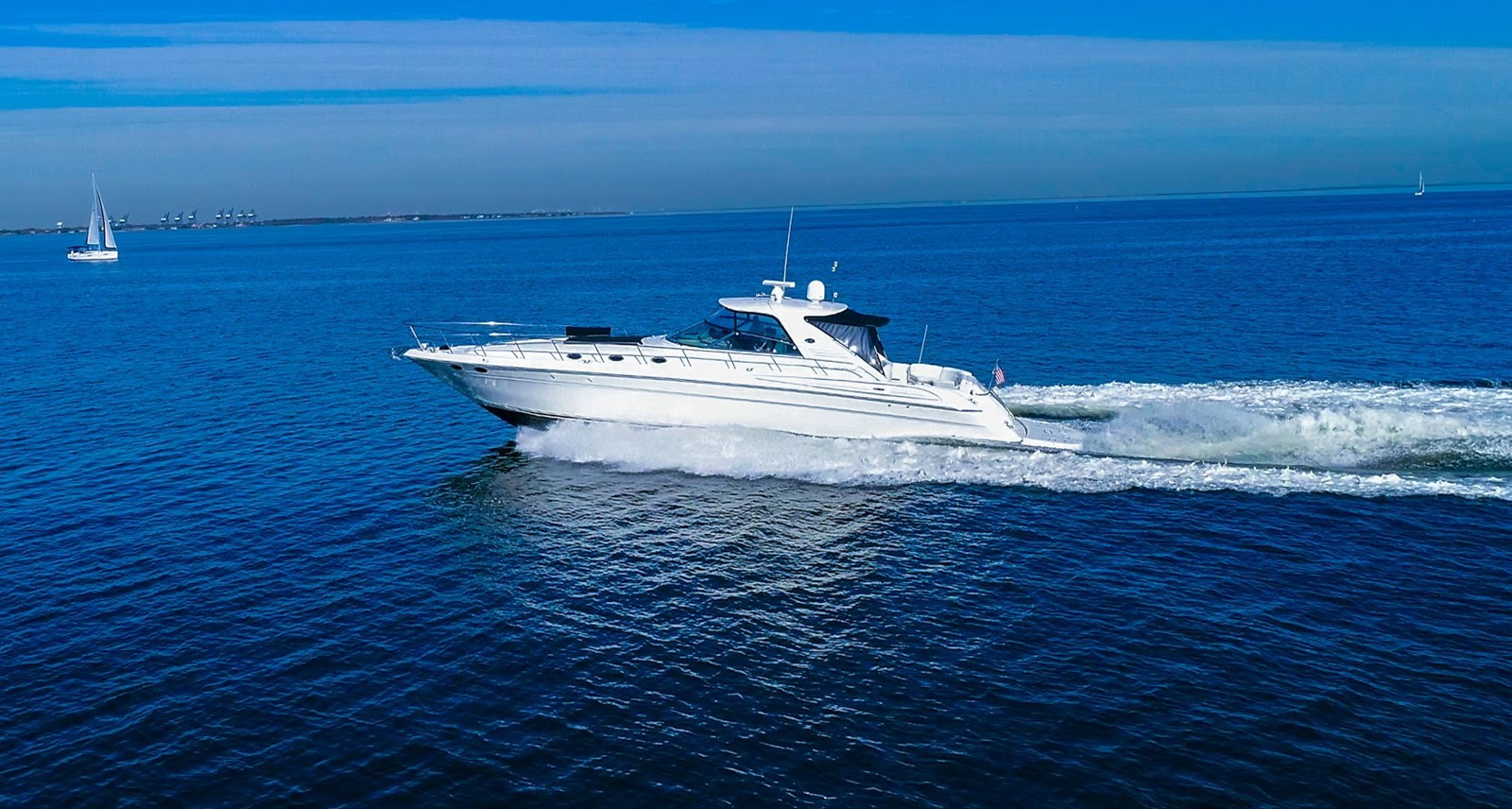 https://arconyachts.ams3.digitaloceanspaces.com/119140/conversions/large_1992110-optimize.jpg