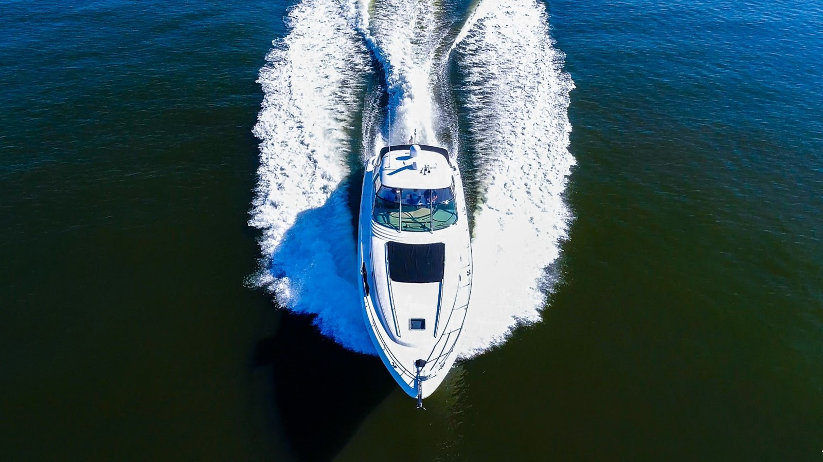 https://arconyachts.ams3.digitaloceanspaces.com/119146/conversions/large_1992114-optimize.jpg