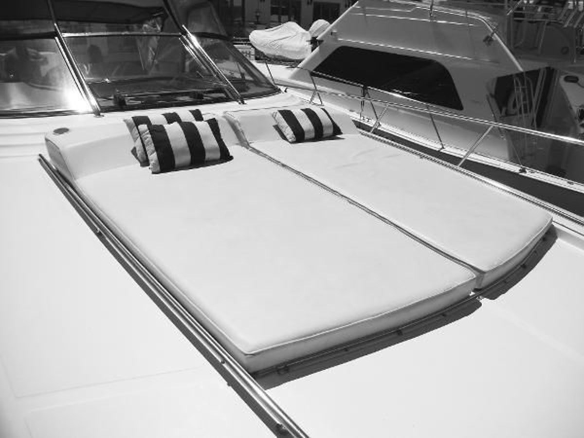 https://arconyachts.ams3.digitaloceanspaces.com/119273/conversions/large_2990598-optimize.jpg