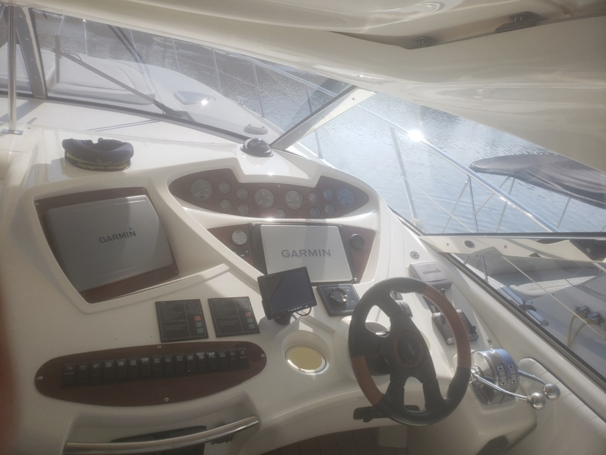 https://arconyachts.ams3.digitaloceanspaces.com/119324/conversions/large_3032077-optimize.jpg