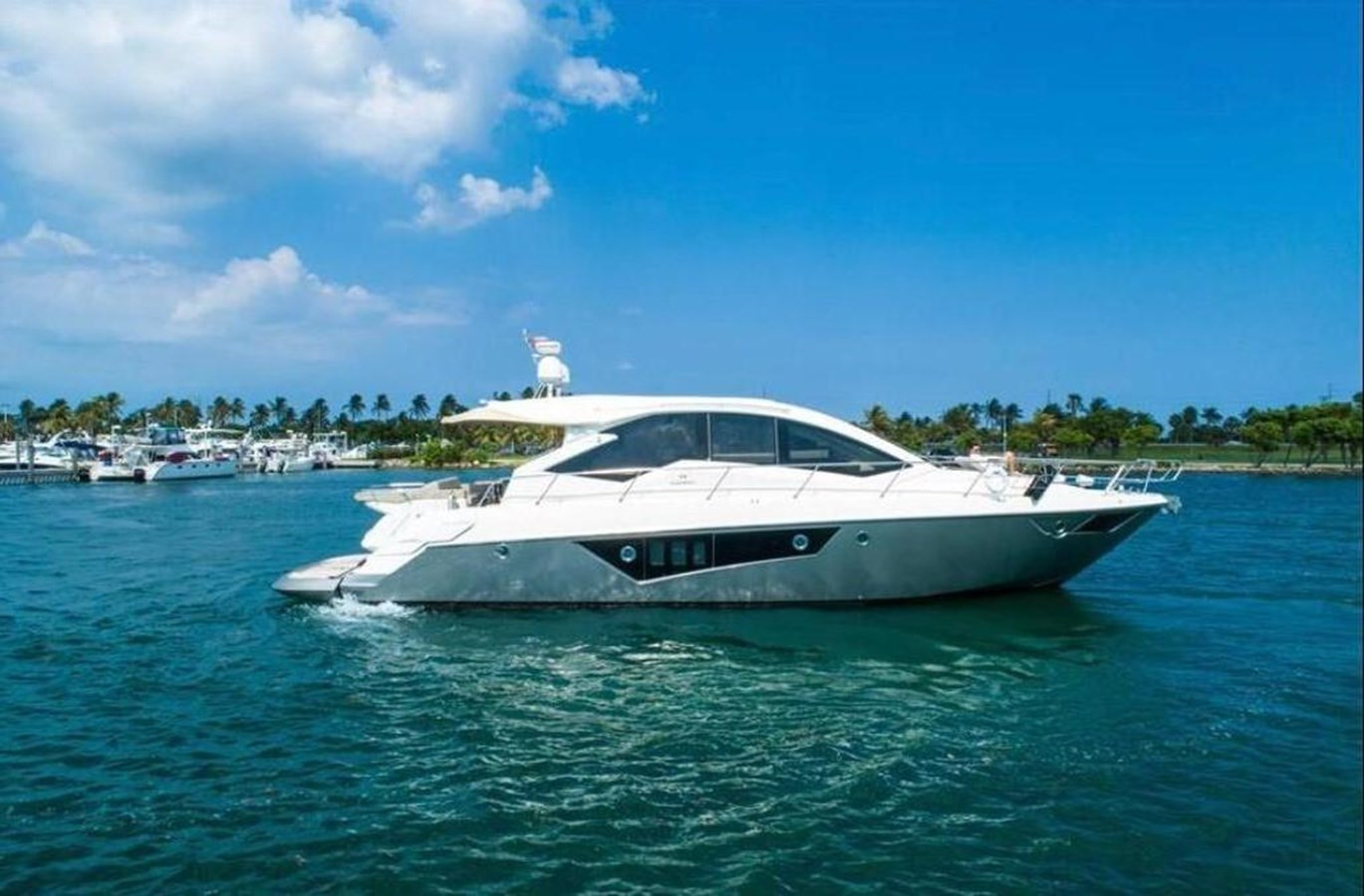 https://arconyachts.ams3.digitaloceanspaces.com/119354/conversions/large_3686144-optimize.jpg