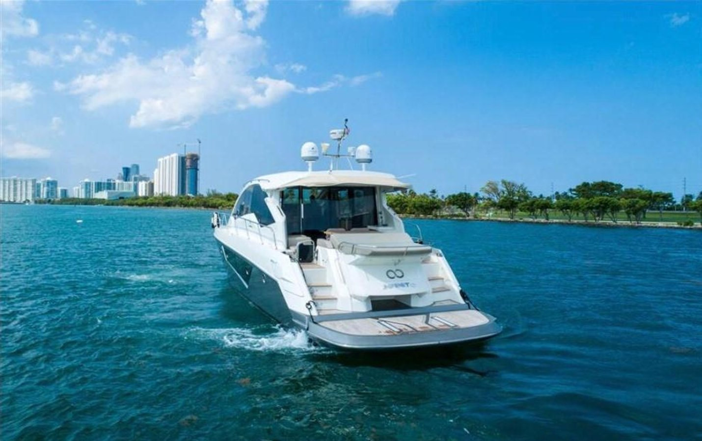 https://arconyachts.ams3.digitaloceanspaces.com/119370/conversions/large_3686149-optimize.jpg