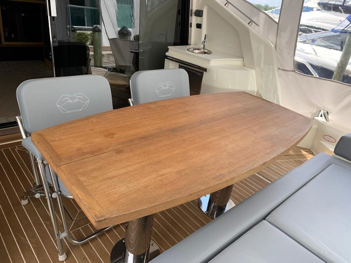 https://arconyachts.ams3.digitaloceanspaces.com/119420/conversions/large_3686166-optimize.jpg