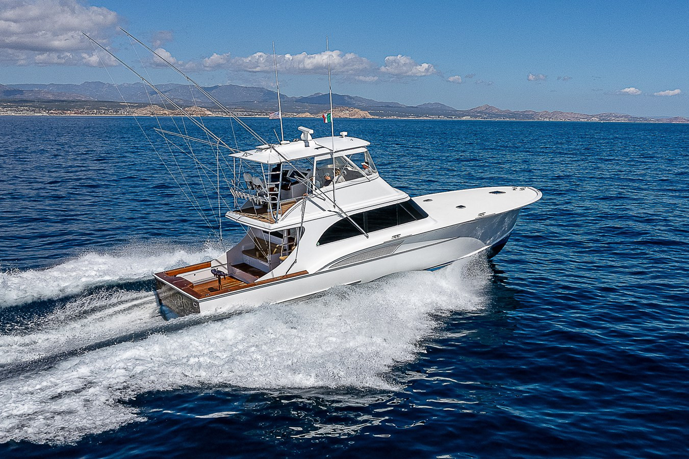 https://arconyachts.ams3.digitaloceanspaces.com/119581/conversions/large_4092976-optimize.jpg