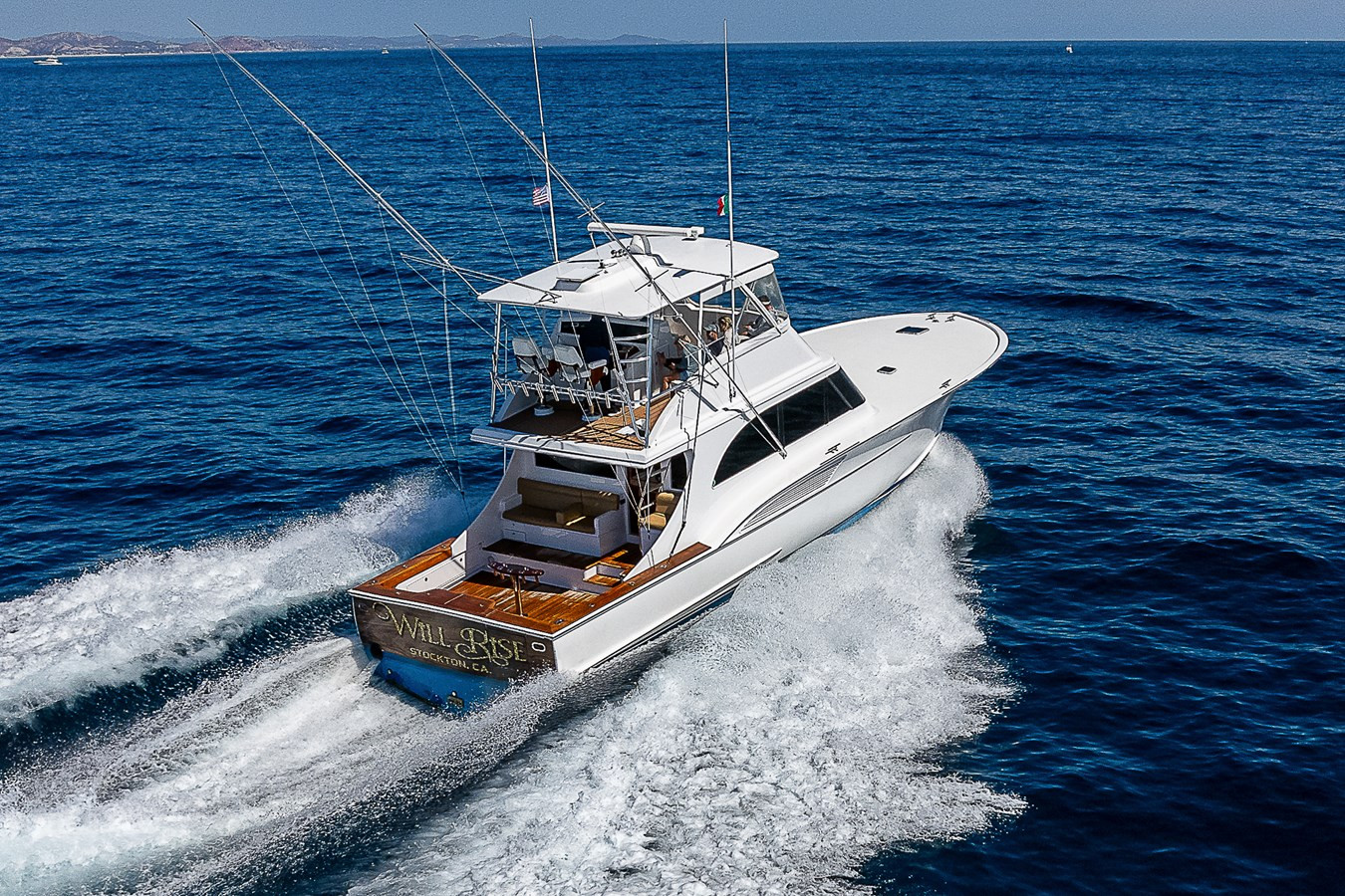 https://arconyachts.ams3.digitaloceanspaces.com/119595/conversions/large_4092981-optimize.jpg