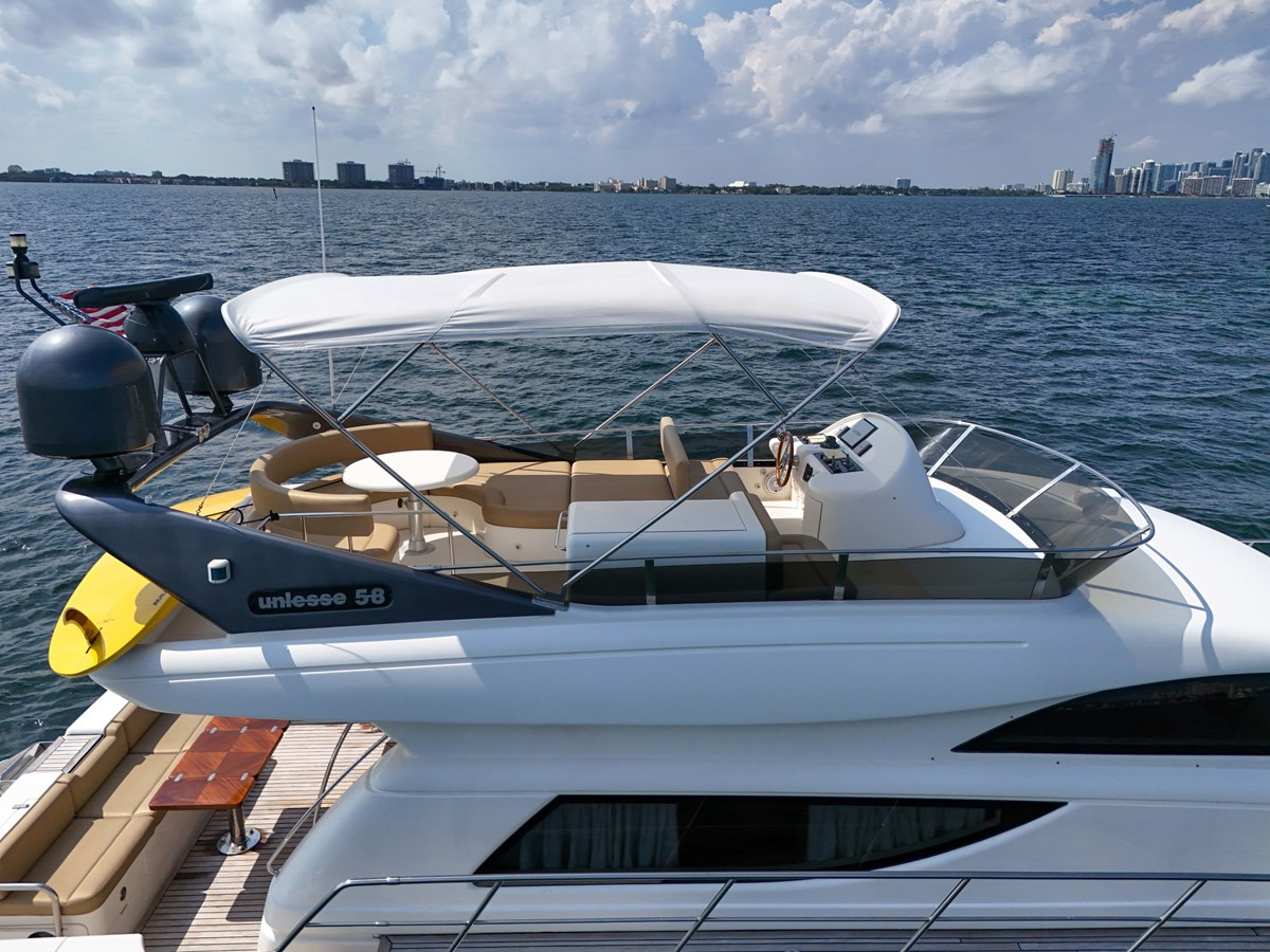 https://arconyachts.ams3.digitaloceanspaces.com/119650/conversions/large_4214957-optimize.jpg