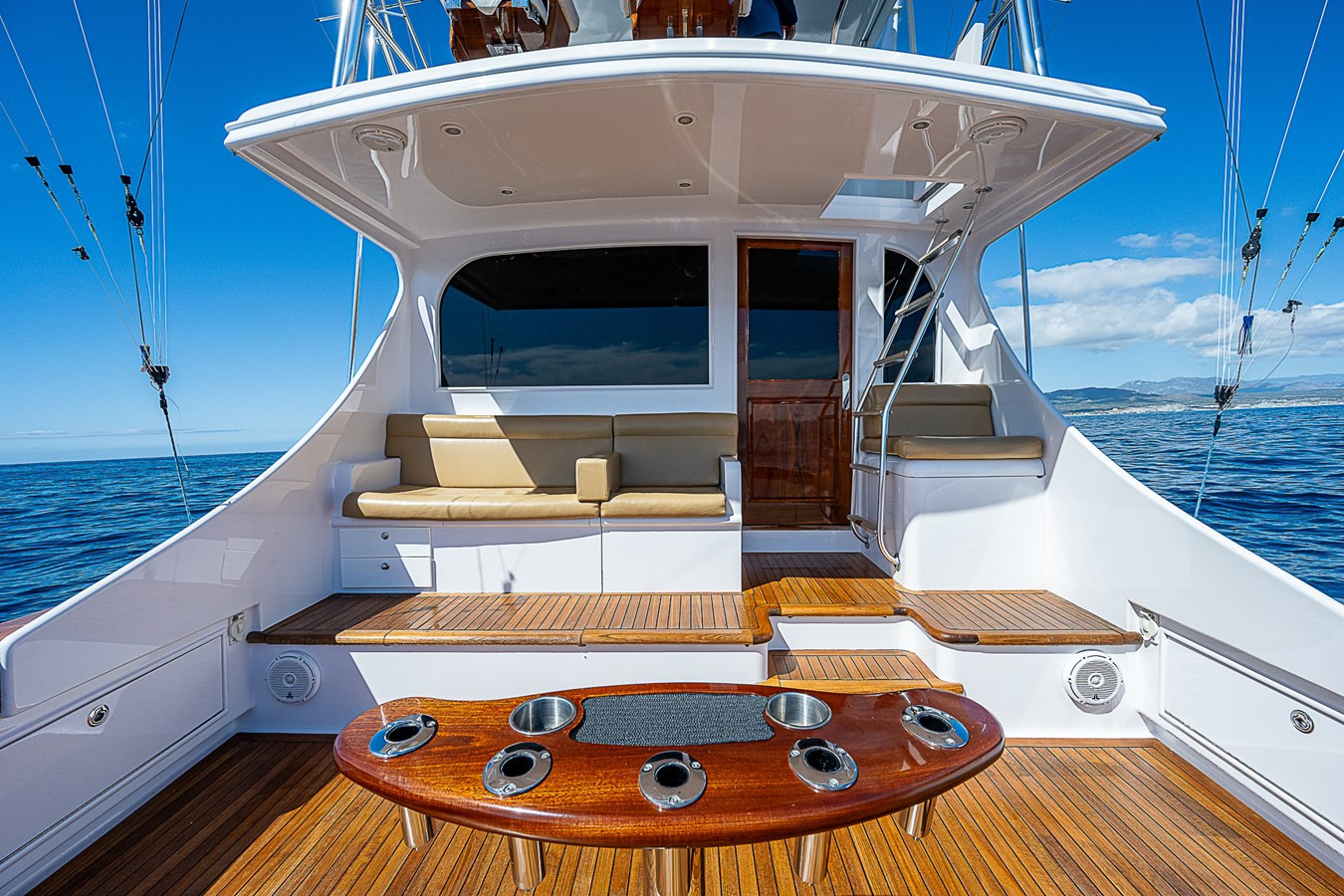 https://arconyachts.ams3.digitaloceanspaces.com/119677/conversions/large_4093007-optimize.jpg