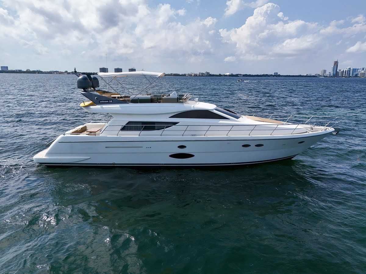 https://arconyachts.ams3.digitaloceanspaces.com/119678/conversions/large_4214966-optimize.jpg