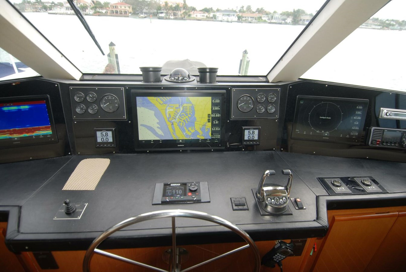 https://arconyachts.ams3.digitaloceanspaces.com/119703/conversions/large_4172552-optimize.jpg