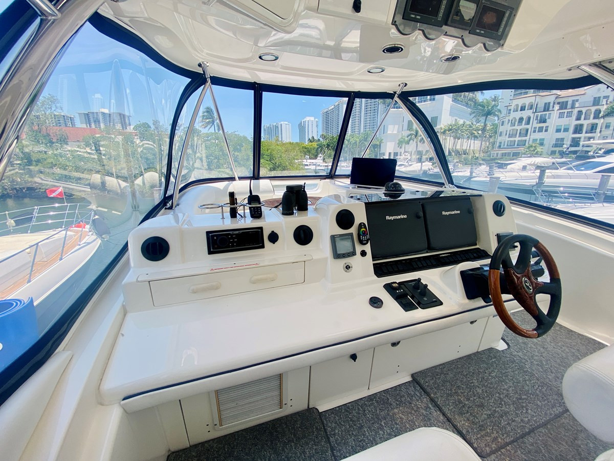 https://arconyachts.ams3.digitaloceanspaces.com/119769/conversions/large_4232545-optimize.jpg