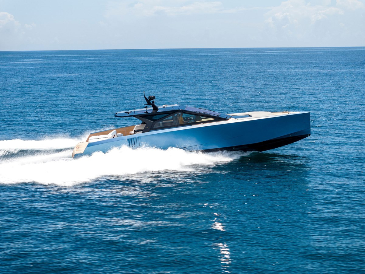 https://arconyachts.ams3.digitaloceanspaces.com/119822/conversions/large_4297568-optimize.jpg