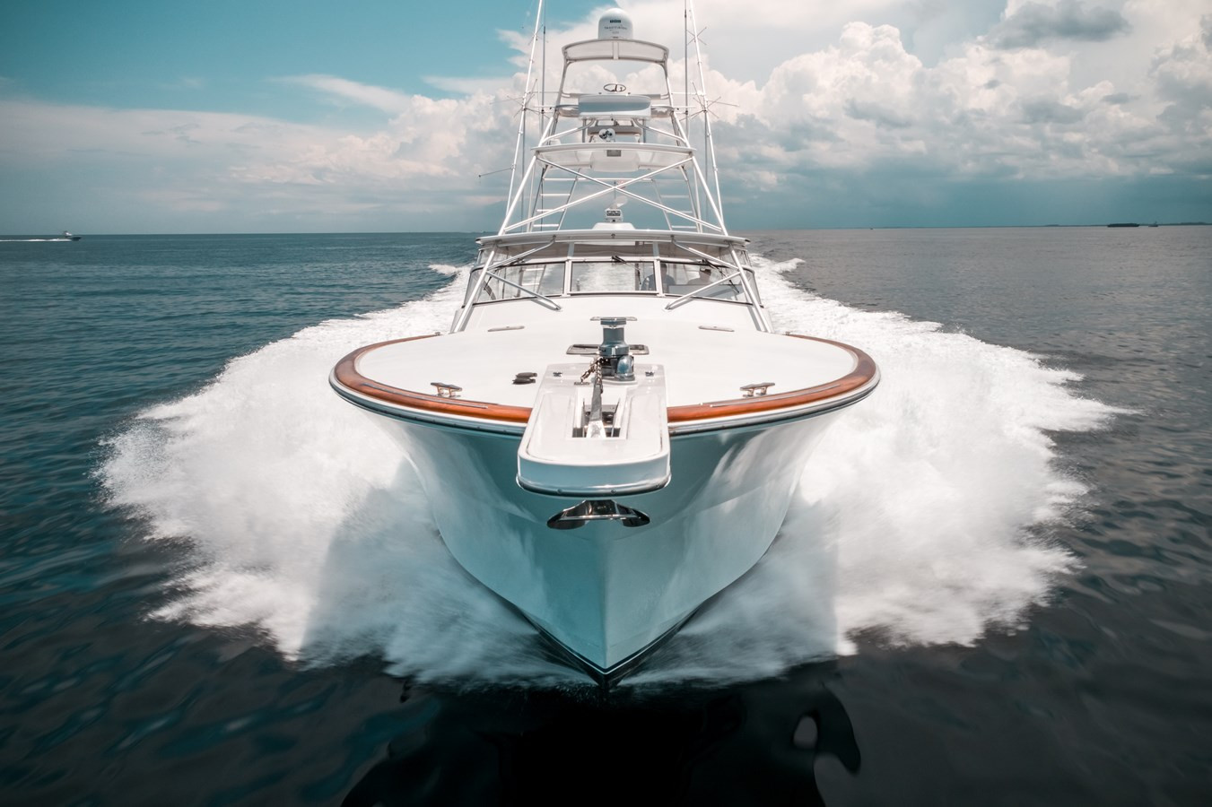 https://arconyachts.ams3.digitaloceanspaces.com/119874/conversions/large_4319391-optimize.jpg
