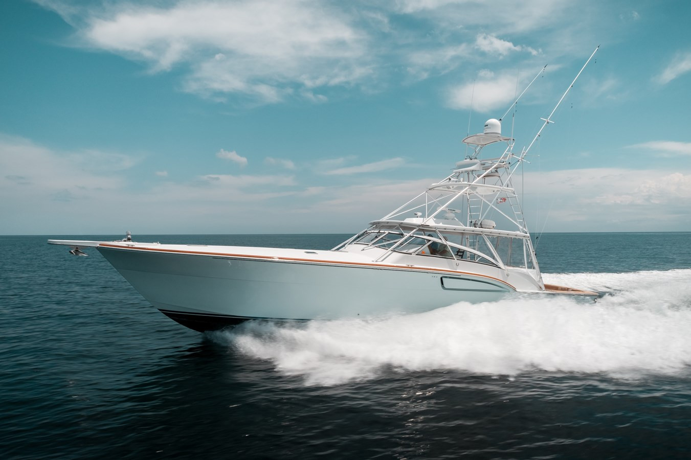 https://arconyachts.ams3.digitaloceanspaces.com/119877/conversions/large_4319392-optimize.jpg