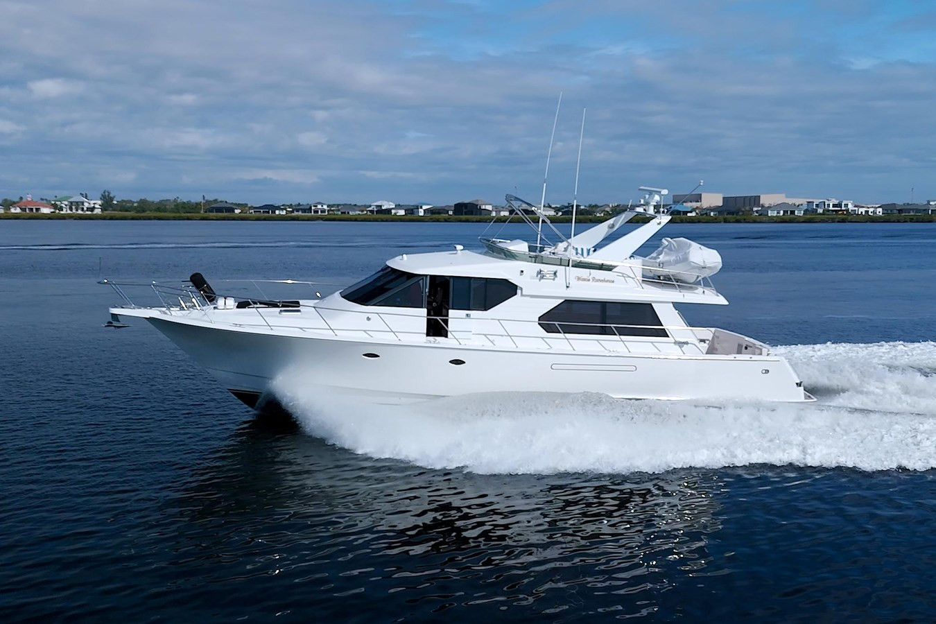 https://arconyachts.ams3.digitaloceanspaces.com/119911/conversions/large_4585069-optimize.jpg