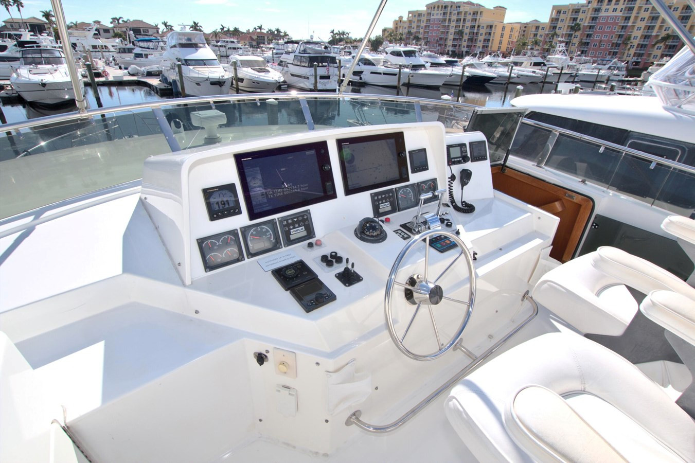 https://arconyachts.ams3.digitaloceanspaces.com/119966/conversions/large_4585088-optimize.jpg