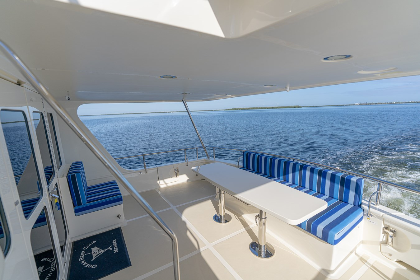 https://arconyachts.ams3.digitaloceanspaces.com/120038/conversions/large_4574702-optimize.jpg