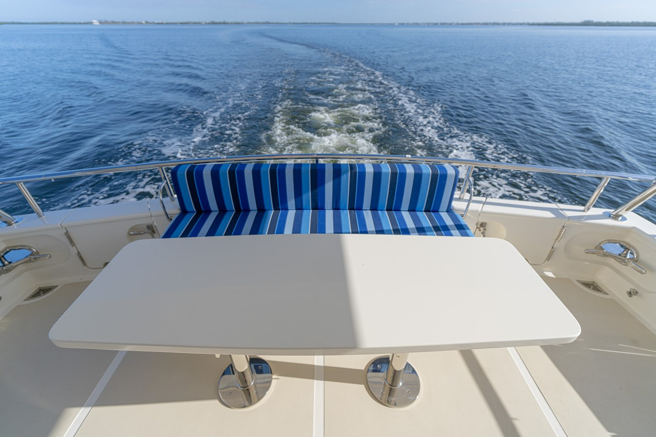 https://arconyachts.ams3.digitaloceanspaces.com/120041/conversions/large_4574703-optimize.jpg