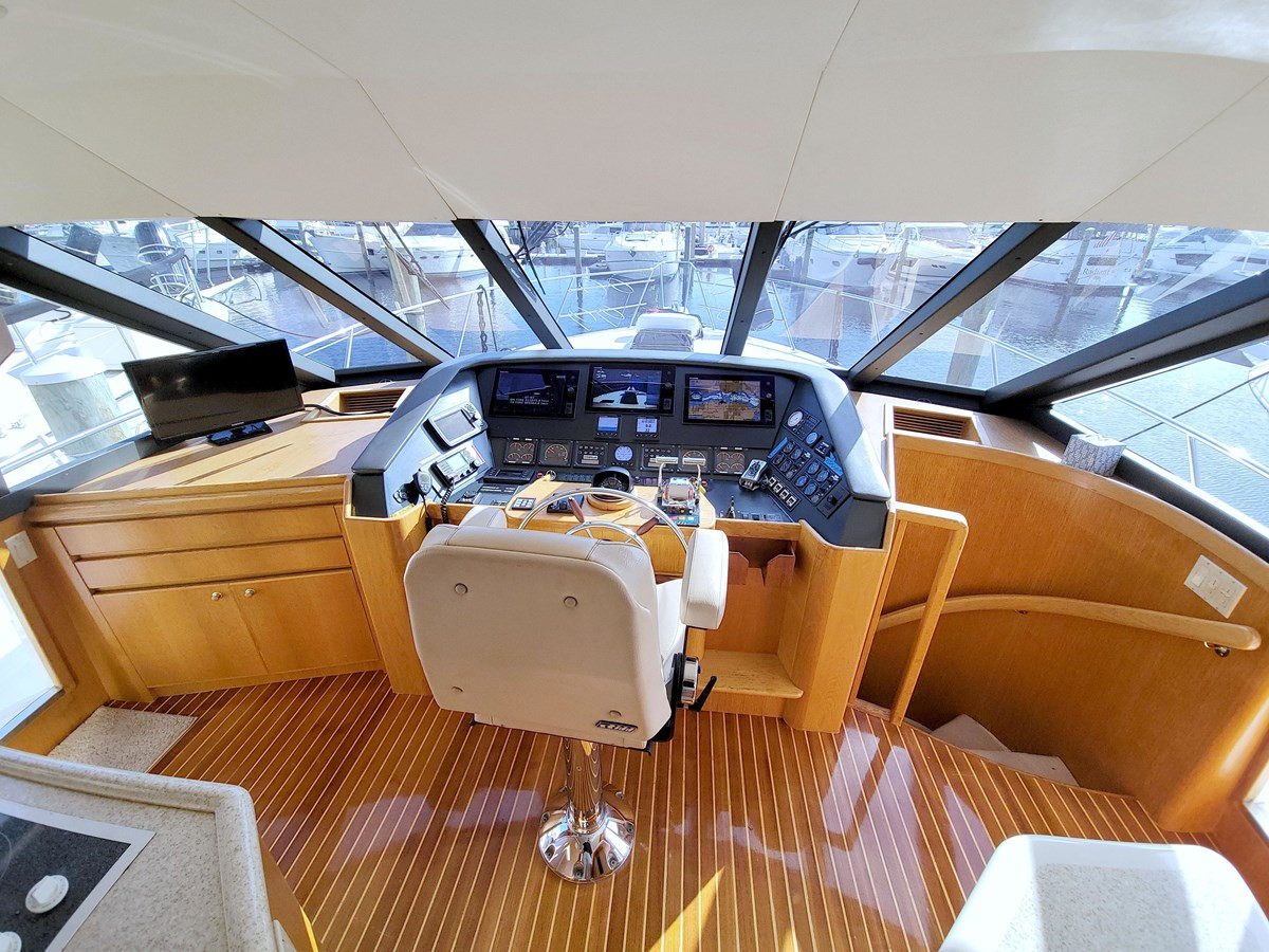 https://arconyachts.ams3.digitaloceanspaces.com/120064/conversions/large_4585122-optimize.jpg