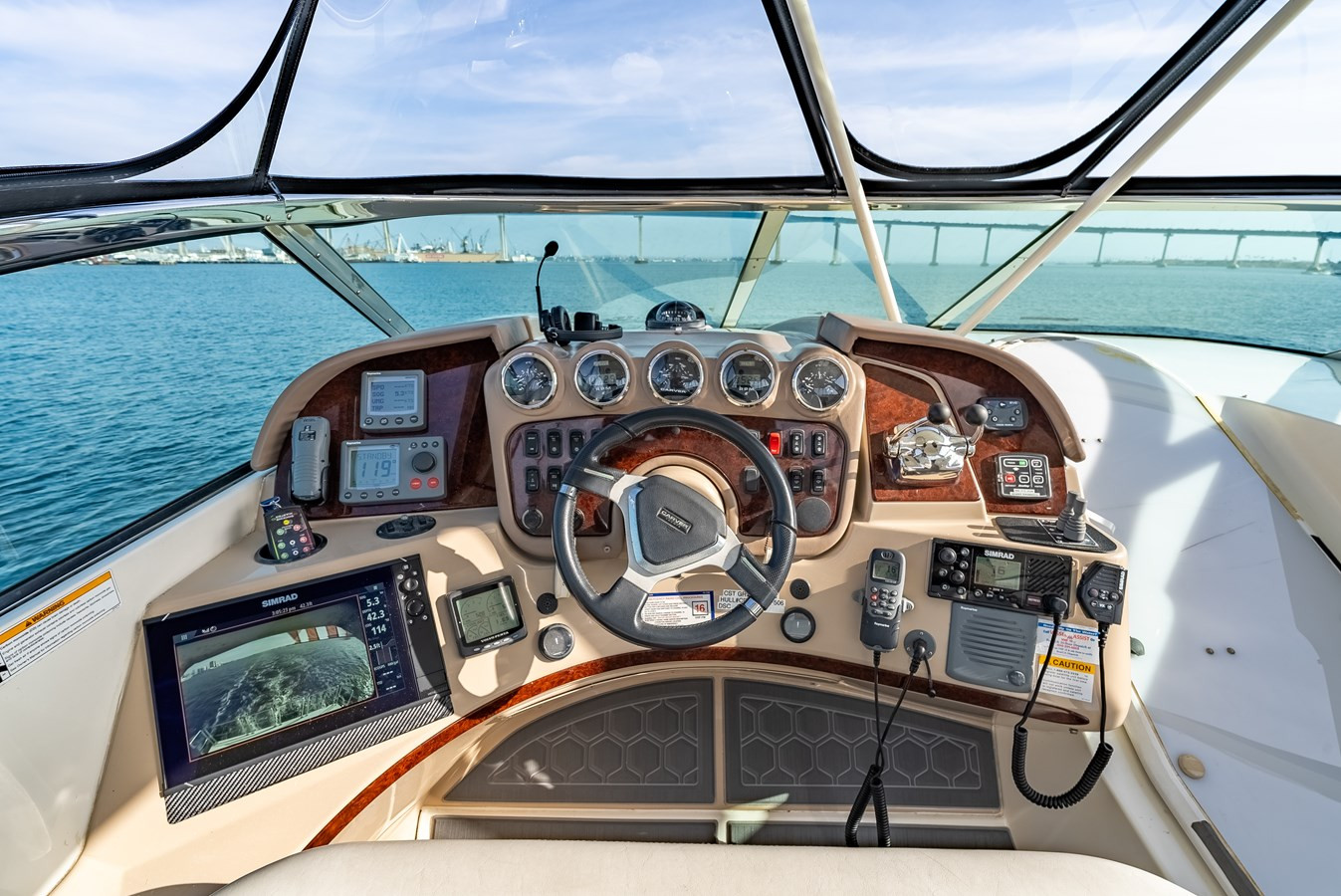 https://arconyachts.ams3.digitaloceanspaces.com/120108/conversions/large_4582239-optimize.jpg