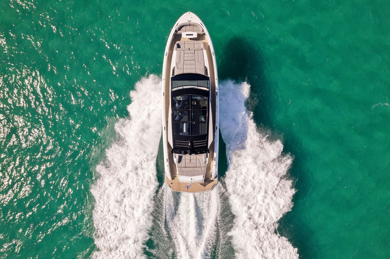 https://arconyachts.ams3.digitaloceanspaces.com/120188/conversions/large_4596699-optimize.jpg