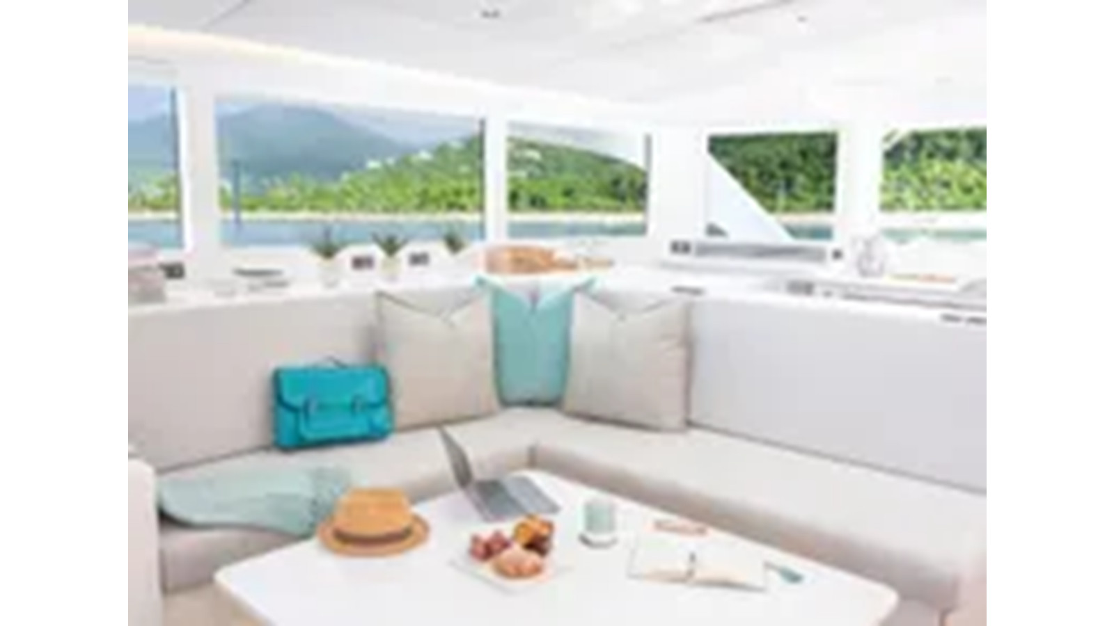 https://arconyachts.ams3.digitaloceanspaces.com/120198/conversions/large_4613712-optimize.jpg