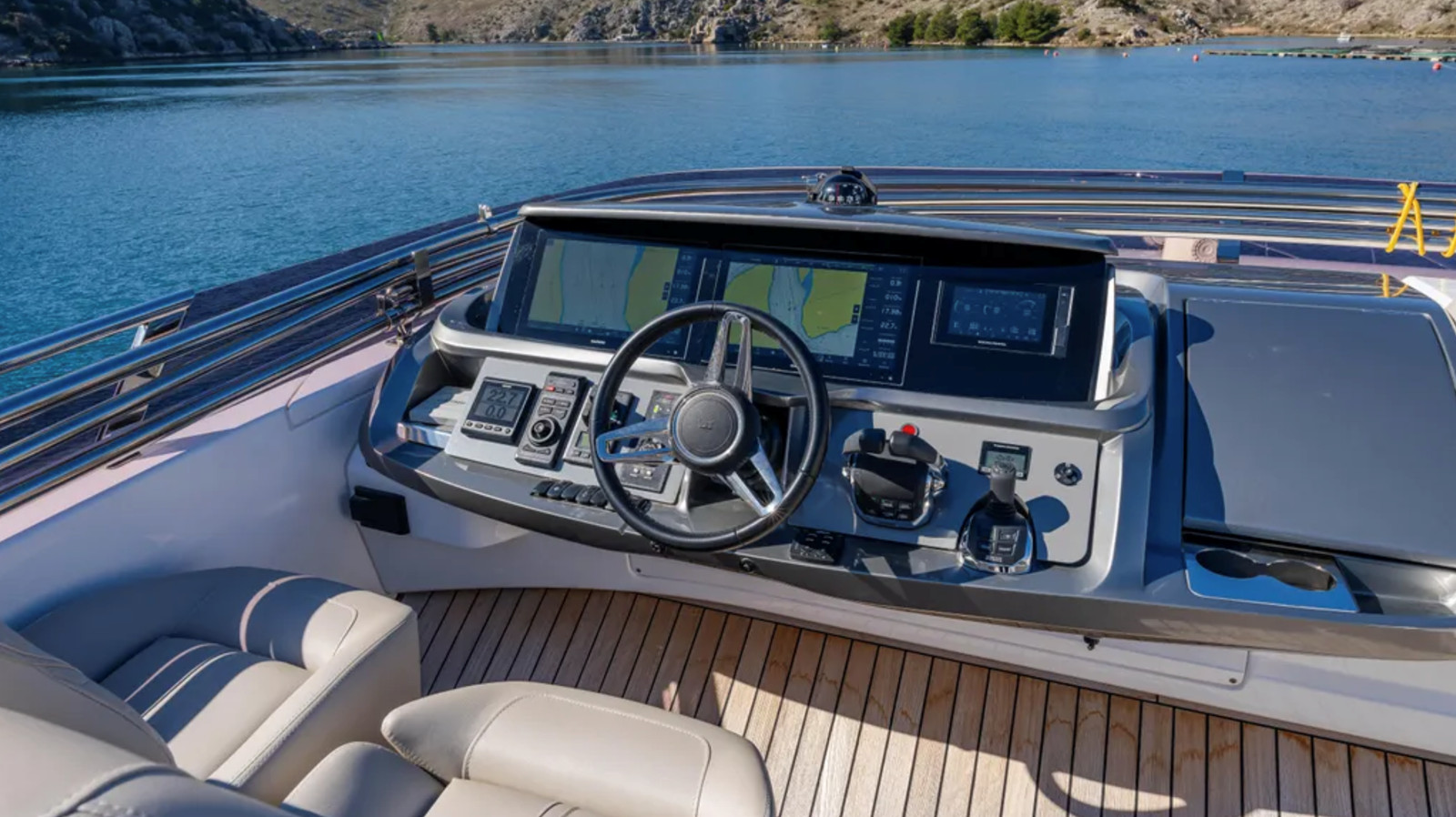https://arconyachts.ams3.digitaloceanspaces.com/120457/conversions/large_4719838-optimize.jpg